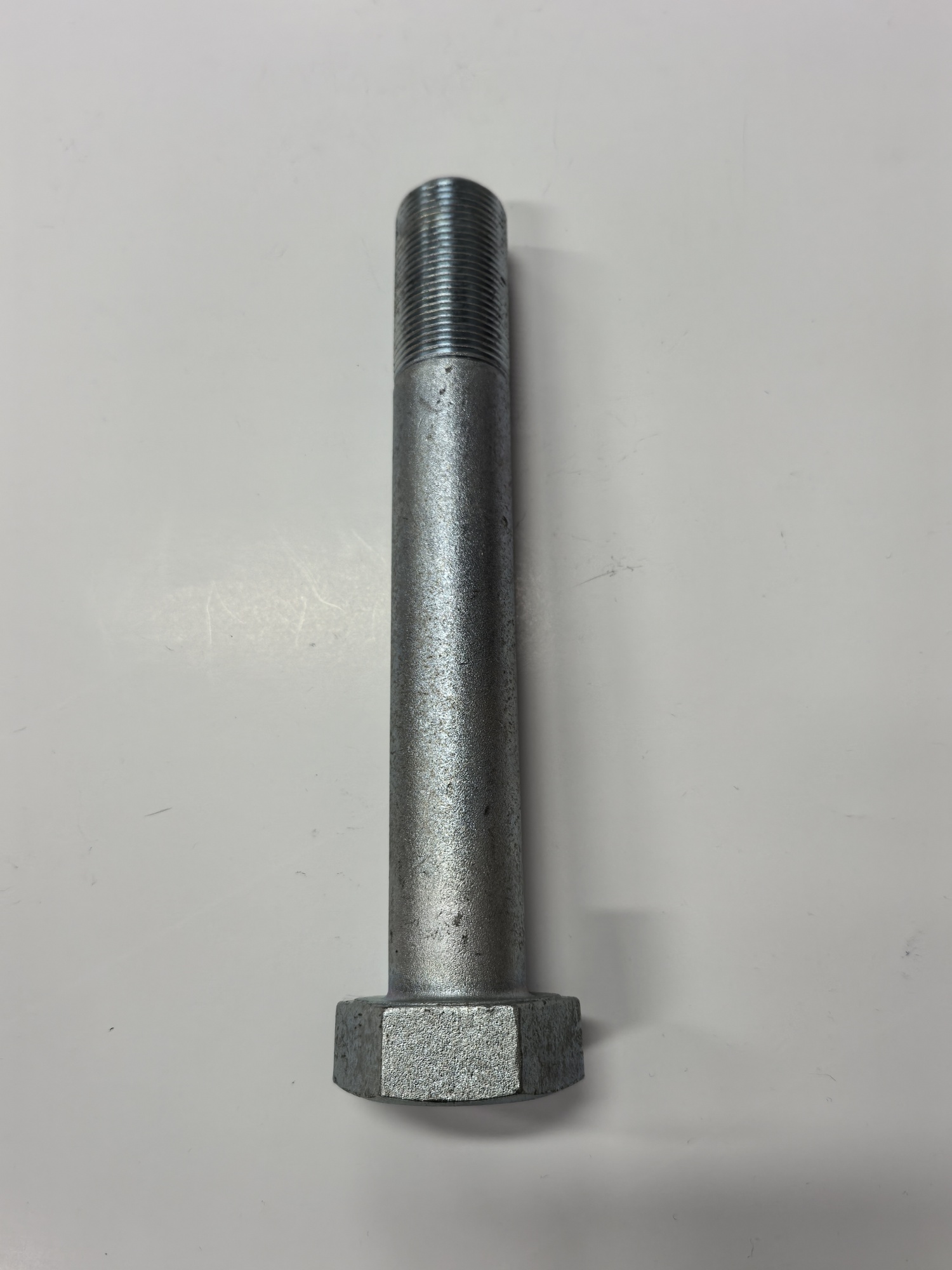 Болт М24х3х275 кл.пр. 8.8 цинк ГОСТ 7798 Болт М24х3х275 кл.пр. 8.8 цинк ГОСТ 7798